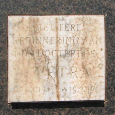 ? Petra 1945-1948
