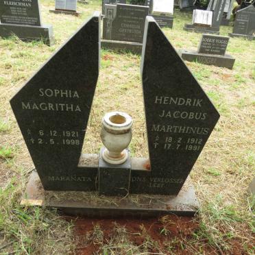BREEDT Hendrik Jacobus Marthinus 1912-1991 & Sophia Magritha 1921-1998