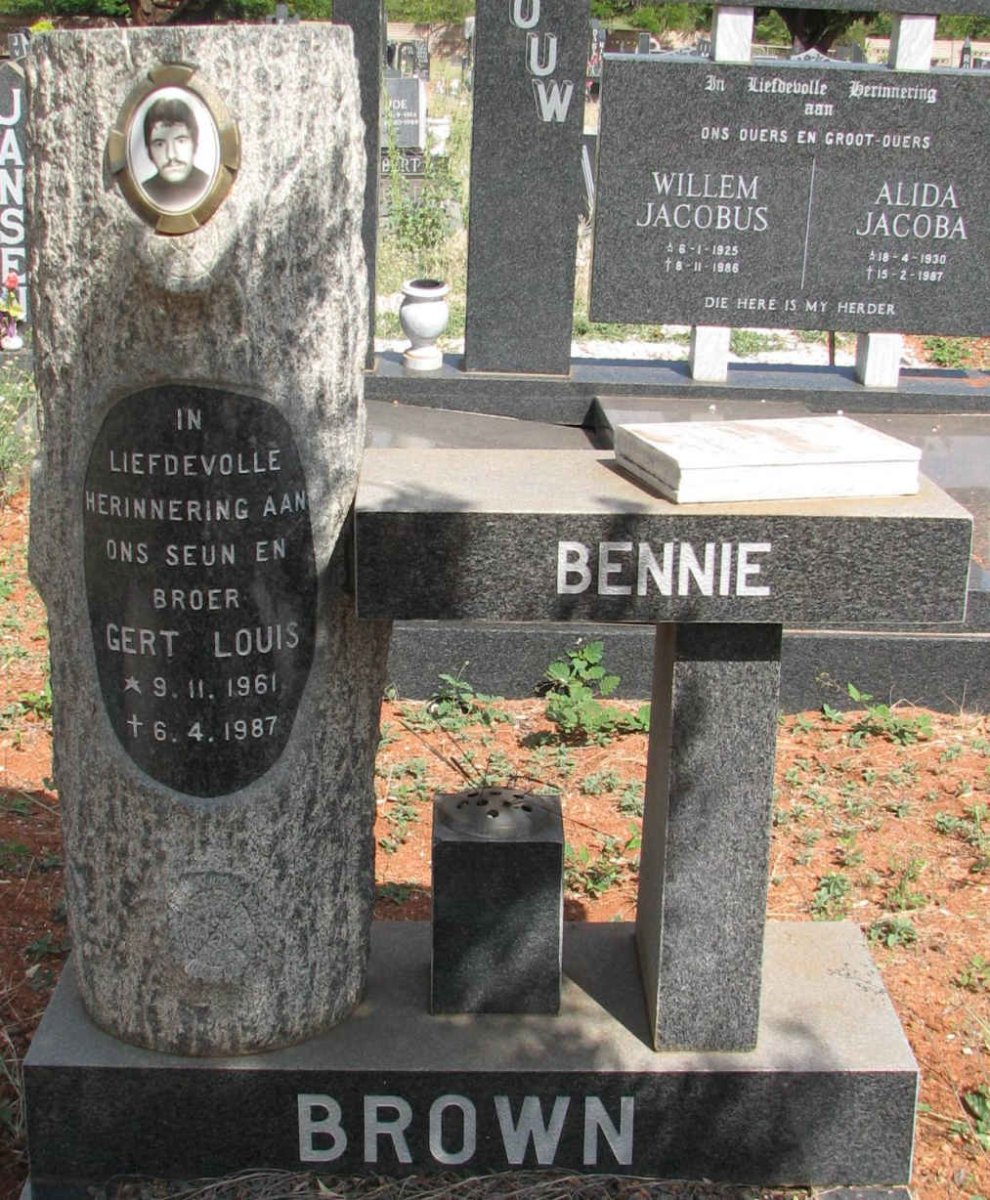 BROWN Gert Louis 1961-1987