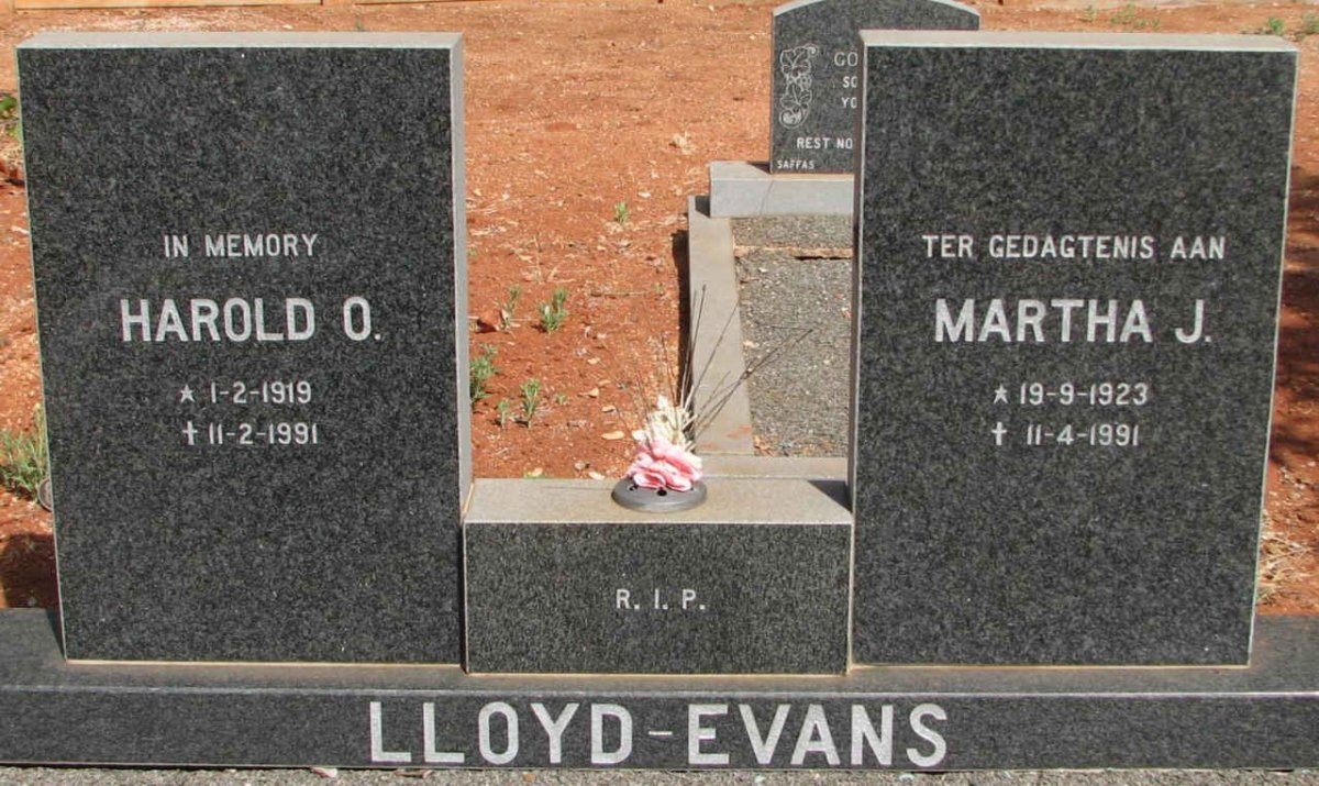 EVANS Harold O., Lloyd 1919-1991 &amp; Martha J. 1923-1991